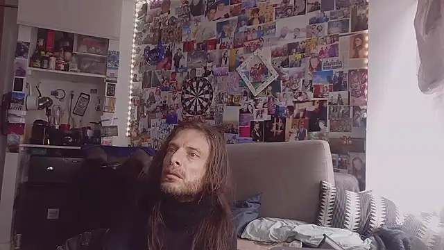 DownstairsSky online show from March 6, 3:13 pm