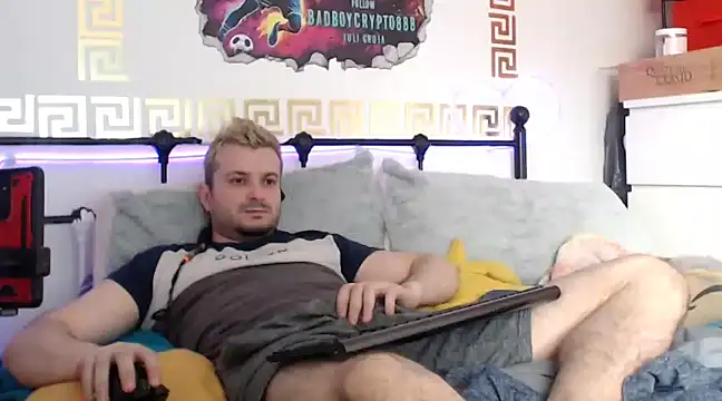 Snapshot of erotico69xxx chatting on March 10, 12:17 pm erotico69xxx online show from March 10, 12:17 pm