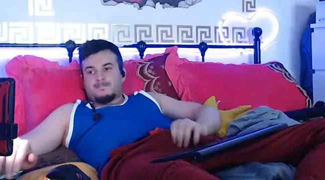 Snapshot of erotico69xxx chatting on December 9, 8:40 pm erotico69xxx online show from December 9, 8:40 pm