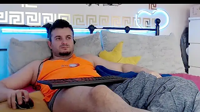 Snapshot of erotico69xxx chatting on September 21, 12:38 pm erotico69xxx online show from September 21, 12:38 pm