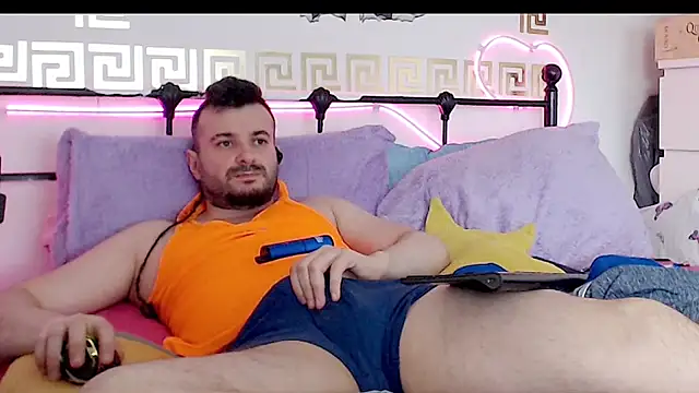 Snapshot of erotico69xxx chatting on October 1, 10:30 am erotico69xxx online show from October 1, 10:30 am