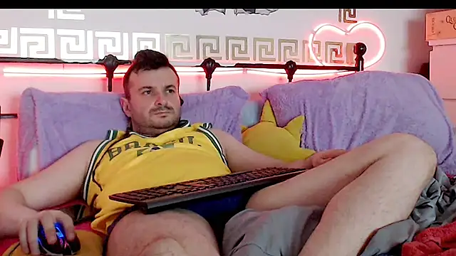 Snapshot of erotico69xxx chatting on October 8, 11:09 pm erotico69xxx online show from October 8, 11:09 pm