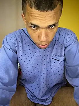 MoiseXxx 777 online show from October 5, 1:09 am