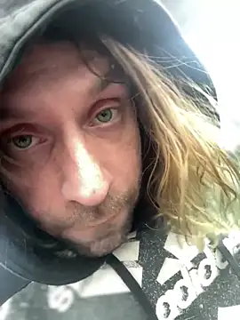 4kUsh2Fashion0 online show from December 24, 12:00 am