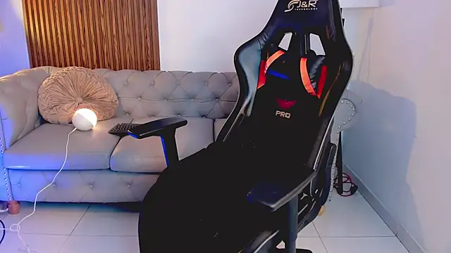 liam collins21 online show from November 4, 12:39 pm