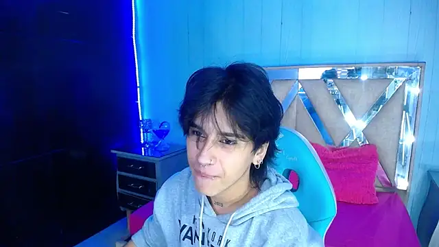 alex 477 online show from December 22, 12:57 pm