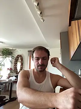 Snapshot of Adventurehotman chatting on December 19, 10:34 am Adventurehotman online show from December 19, 10:34 am