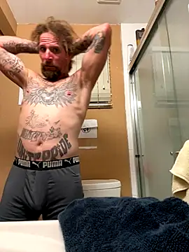 Crackkers online show from October 26, 4:47 am