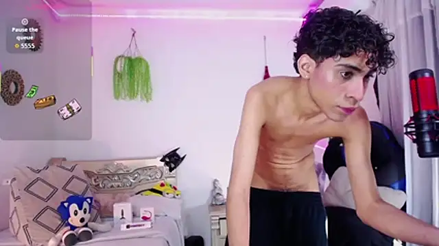 huge armound online show from April 1, 8:38 am