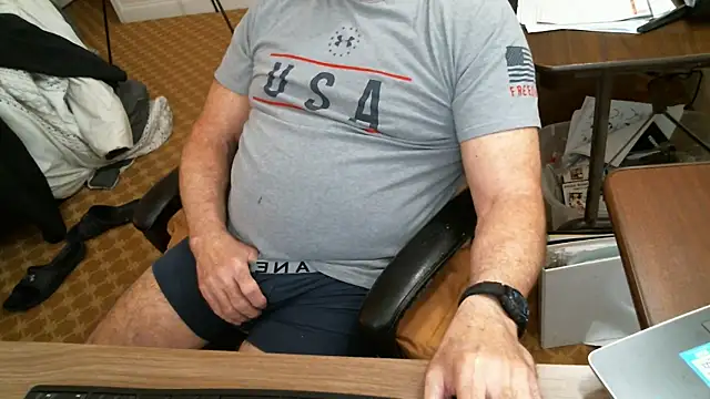 matureboomer online show from February 24, 4:04 pm