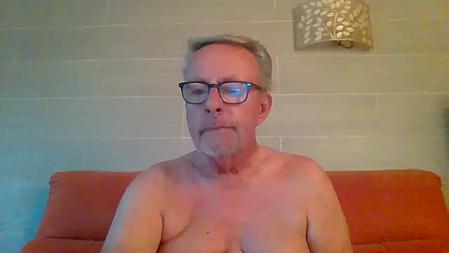 tuggy59 online show from May 29, 5:06 am