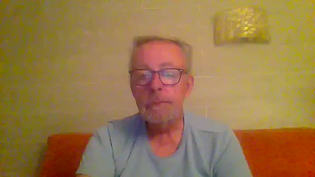 tuggy59 online show from April 1, 5:42 am