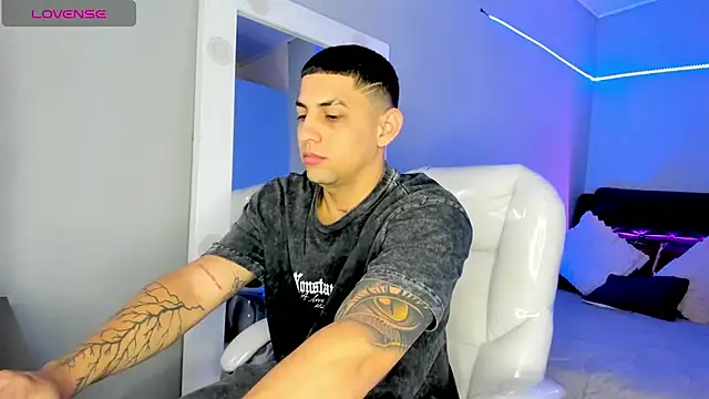 Alex cute77 online show from June 22, 1:04 pm