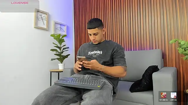 Alex cute77 online show from April 6, 11:55 am