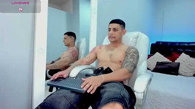 Alex cute77 online show from June 3, 2:33 pm
