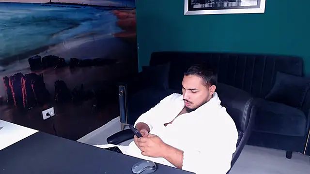 Snapshot of ZenoBaro1 chatting on October 16, 7:05 am ZenoBaro1 online show from October 16, 7:05 am
