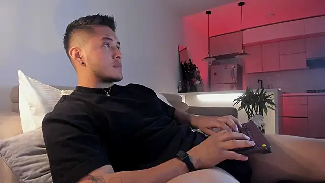 Chriskyle  online show from January 25, 4:02 am