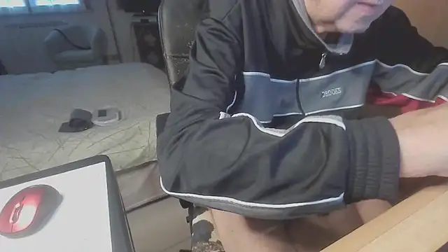 papillonhotofficial online show from September 28, 4:38 pm