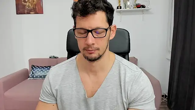 BrutusK08 online show from January 7, 8:05 am