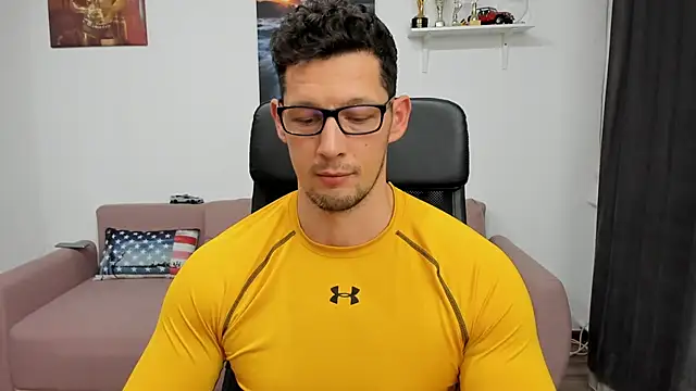 BrutusK08 online show from December 12, 3:05 pm