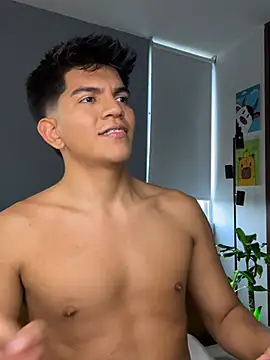 santiago 01 online show from June 2, 9:05 pm
