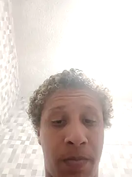 Nicolaskribeiro online show from November 15, 4:42 pm