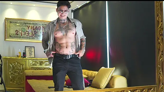 dantecoppolaa  online show from January 11, 8:01 pm