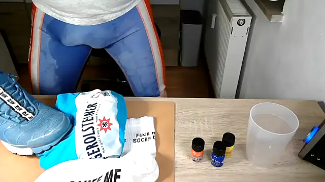 lycrasneakerxh online show from April 13, 9:59 pm