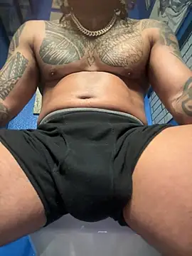 cococobanna online show from February 10, 6:45 pm