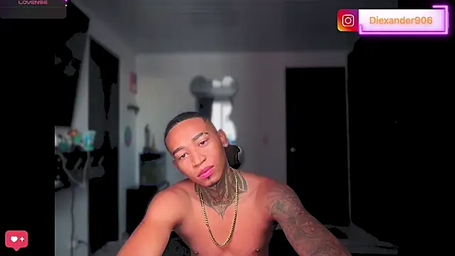 sexy blacks  online show from June 22, 12:09 pm
