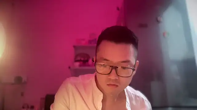 Snapshot of wangjian2324 chatting on February 8, 12:28 pm wangjian2324 online show from February 8, 12:28 pm