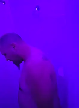 KrazyLegz online show from October 3, 12:04 am