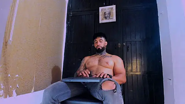 naugthy dominant online show from January 10, 3:39 am