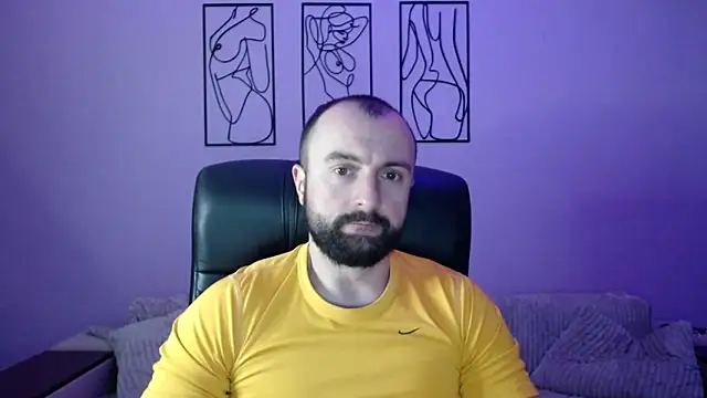 brindlefly6969 online show from March 9, 11:37 am