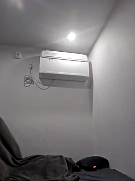 Iliketocooksquirt25 online show from September 12, 5:07 am