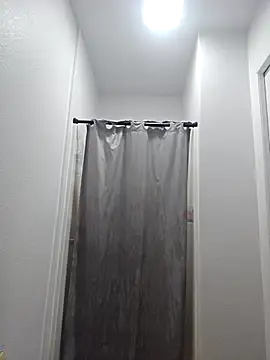 Iliketocooksquirt25 online show from October 18, 5:01 am