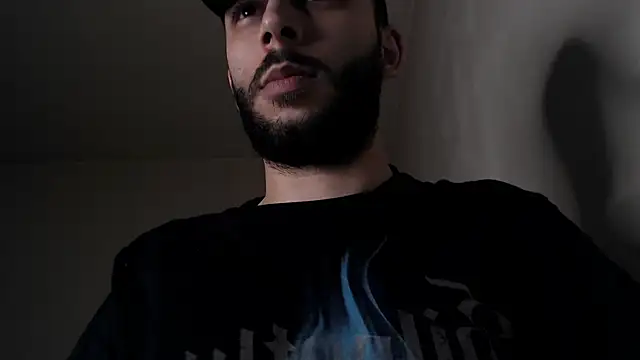 henryaxe online show from April 11, 11:14 am