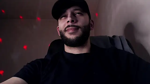 henryaxe online show from November 25, 9:39 pm