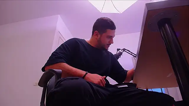 JoshKnights online show from October 23, 5:00 am