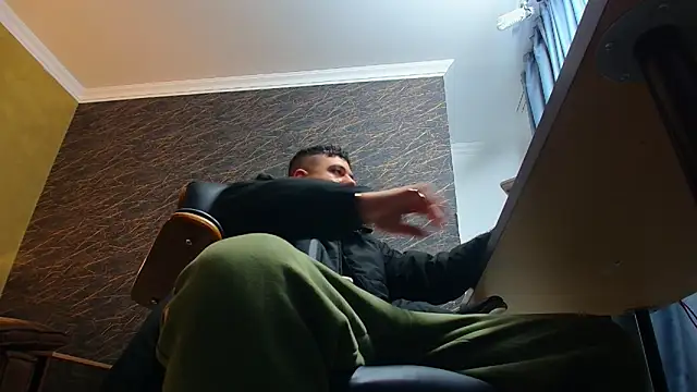 JoshKnights online show from December 5, 6:09 am