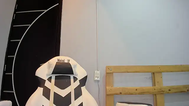 sebastian0421 online show from January 3, 11:23 pm