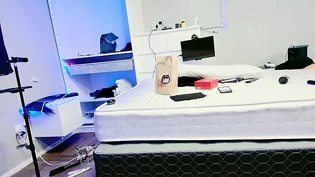 THICKwithDICKK online show from March 22, 3:20 am