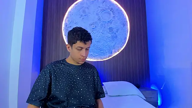 AgarEvans online show from March 31, 4:36 am