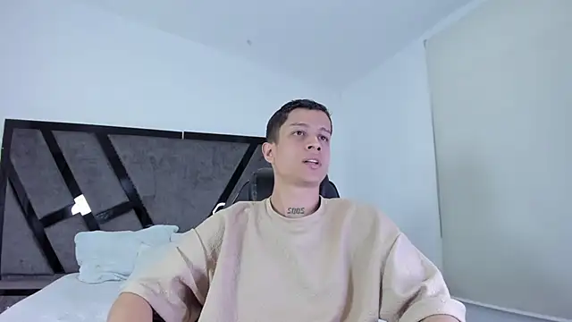 AgarEvans online show from February 9, 4:17 am