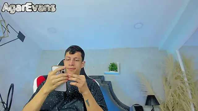 AgarEvans online show from July 7, 5:29 am