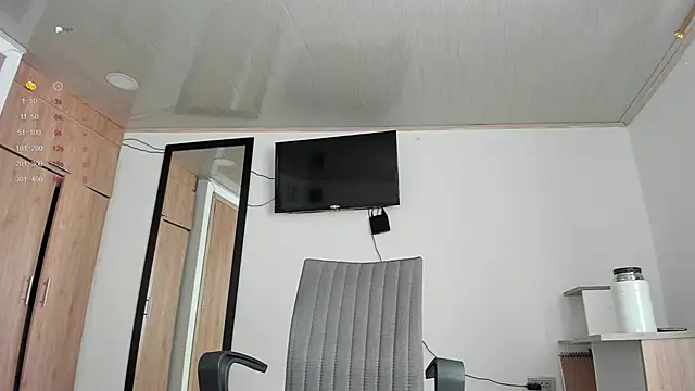 Snapshot of manucute_23_ chatting on January 8, 4:11 pm manucute 23 online show from January 8, 4:11 pm