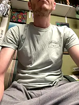 tleaper21101 online show from October 14, 12:56 pm