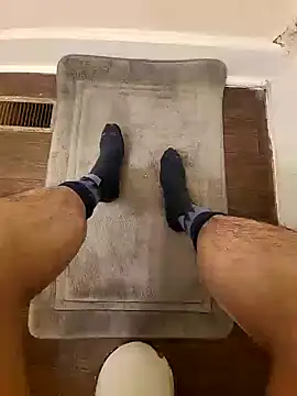 Snapshot of naper12 chatting on January 8, 12:38 am naper12 online show from January 8, 12:38 am