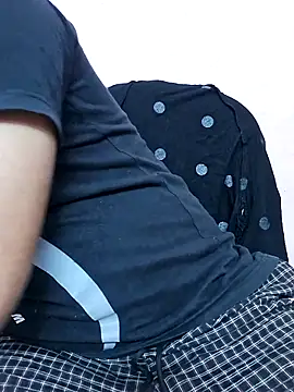 GlassBarge9 online show from November 5, 2:08 pm