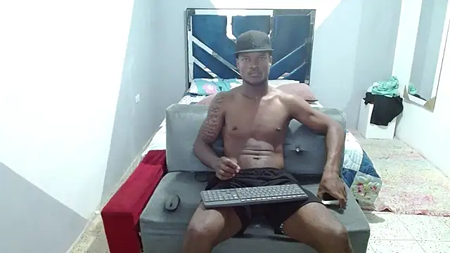 MiguelAngelxl online show from November 6, 11:52 pm